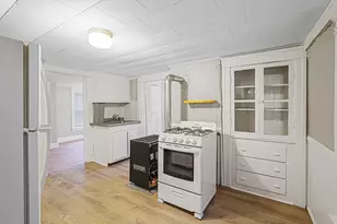 10 Ellsworth St, Worcester, MA 01610 - Photo 15