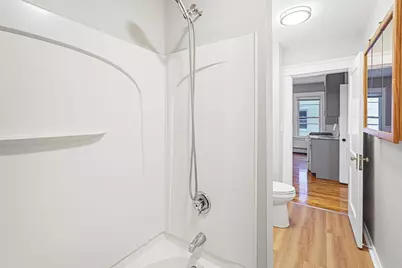 10 Ellsworth St, Worcester, MA 01610 - Photo 7