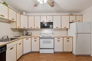 21 Dallas Dr, Dracut, MA 01826 - Photo 9