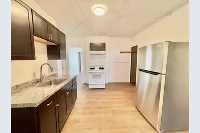 650 High St #3, Holyoke, MA 01040 - Photo 1