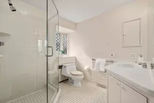 8 Penniman Rd, Brookline, MA 02445 - Photo 13