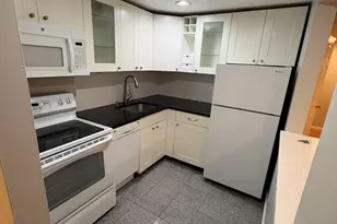 30 Peterborough St, Boston, MA 02215 - Photo 9