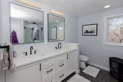 126 Lafayette St, Marblehead, MA 01945 - Photo 17