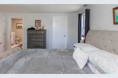 126 Lafayette St, Marblehead, MA 01945 - Photo 15