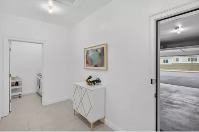 10 Logans Run #10, Millbury, MA 01527 - Photo 5