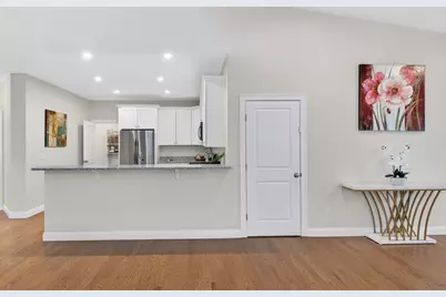 10 Logans Run #10, Millbury, MA 01527 - Photo 17