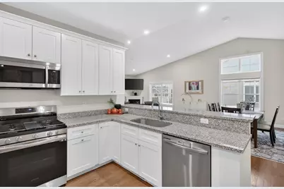 10 Logans Run #10, Millbury, MA 01527 - Photo 19