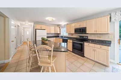 67 Henderson Ln, Hanover, MA 02339 - Photo 5