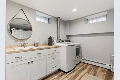 26 Prospect St, Blackstone, MA 01504 - Photo 33