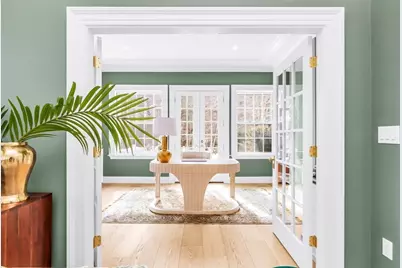 31 Boyles St, Beverly, MA 01915 - Photo 21