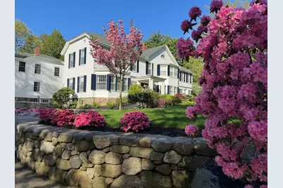 31 Boyles St, Beverly, MA 01915 - Photo 1