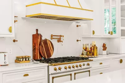 31 Boyles St, Beverly, MA 01915 - Photo 11