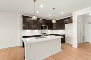 6 Stratton Dr, Woburn, MA 01801 - Photo 5