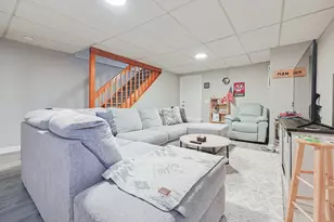 640 Maple Brook Rd, Bellingham, MA 02019 - Photo 39