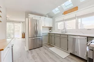 640 Maple Brook Rd, Bellingham, MA 02019 - Photo 9