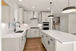 6 Mason Wy, Woburn, MA 01801 - Photo 1