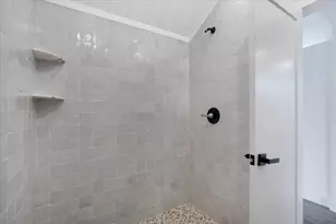 18 Cross St, Dennis, MA 02639 - Photo 9