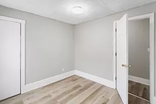 14-14 1/2 Hacker St, Worcester, MA 01603 - Photo 21