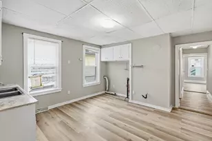 14-14 1/2 Hacker St, Worcester, MA 01603 - Photo 13