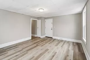 14-14 1/2 Hacker St, Worcester, MA 01603 - Photo 13