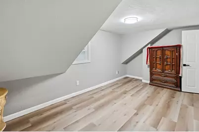 14-14 1/2 Hacker St, Worcester, MA 01603 - Photo 35