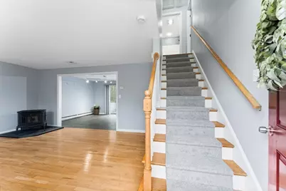 140 Powhattan Dr, Taunton, MA 02718 - Photo 5