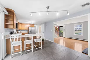 140 Powhattan Dr, Taunton, MA 02718 - Photo 13