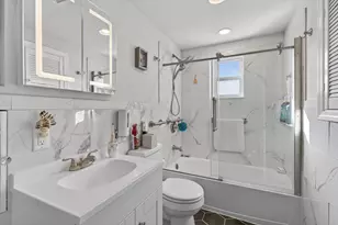 84 Algonquin St, Brockton, MA 02302 - Photo 17