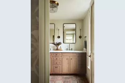 31 Worcester St, Boston, MA 02118 - Photo 17