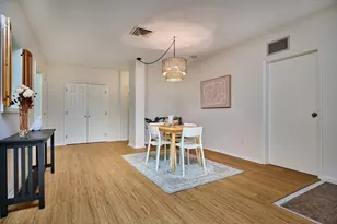 26 Crescent St, Northampton, MA 01060 - Photo 7