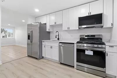 1 19th Street #3, Lowell, MA 01850 - Photo 7