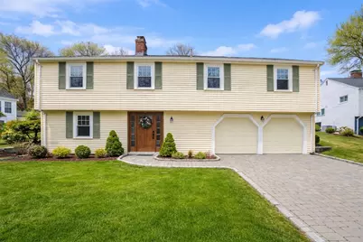 38 Cranmore Ln, Melrose, MA 02176 - Photo 1