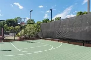 33 Pond Ave, Brookline, MA 02445 - Photo 9