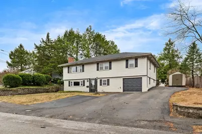 22 Indian Hill Rd, Wakefield, MA 01880 - Photo 3