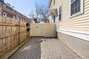 10 Summer St, Boston, MA 02129 - Photo 33