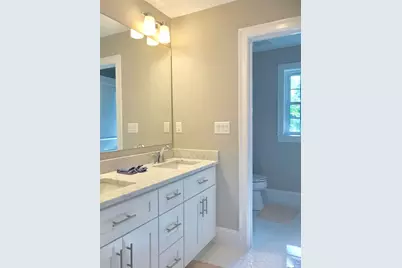 301 Linden St, Wellesley, MA 02481 - Photo 17