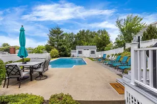 37 Fremont St, Reading, MA 01867 - Photo 5