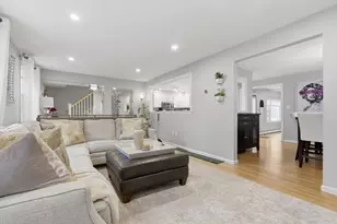 37 Fremont St, Reading, MA 01867 - Photo 13