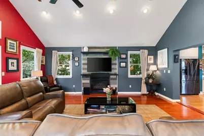 28 Gordon Rd, Medford, MA 02155 - Photo 3