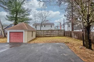 44 Meredith St, Springfield, MA 01108 - Photo 9