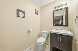 121 Winfield St, Worcester, MA 01602 - Photo 11