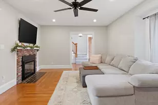 22 Brookhouse Dr, Marblehead, MA 01945 - Photo 5