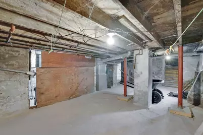 14 Adams St, Springfield, MA 01105 - Photo 31