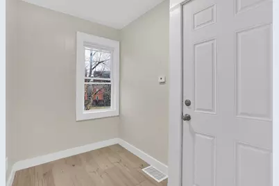 14 Adams St, Springfield, MA 01105 - Photo 27