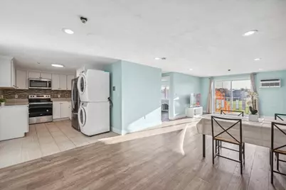 33 Lodgen Ct #2D, Malden, MA 02148 - Photo 3