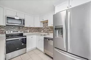 33 Lodgen Ct, Malden, MA 02148 - Photo 5