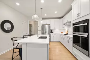 280 Martins Lndg, North Reading, MA 01864 - Photo 3