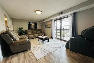 47 Apache Way, Tewksbury, MA 01876 - Photo 3