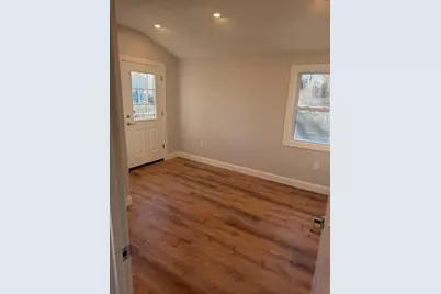 51 Whittier Rd #2, Wakefield, MA 01880 - Photo 5