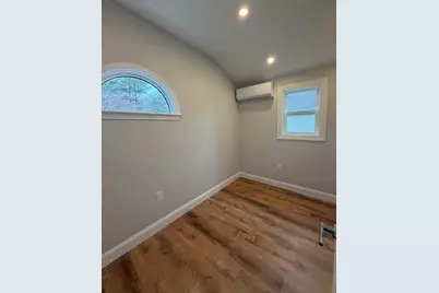 51 Whittier Rd #2, Wakefield, MA 01880 - Photo 9